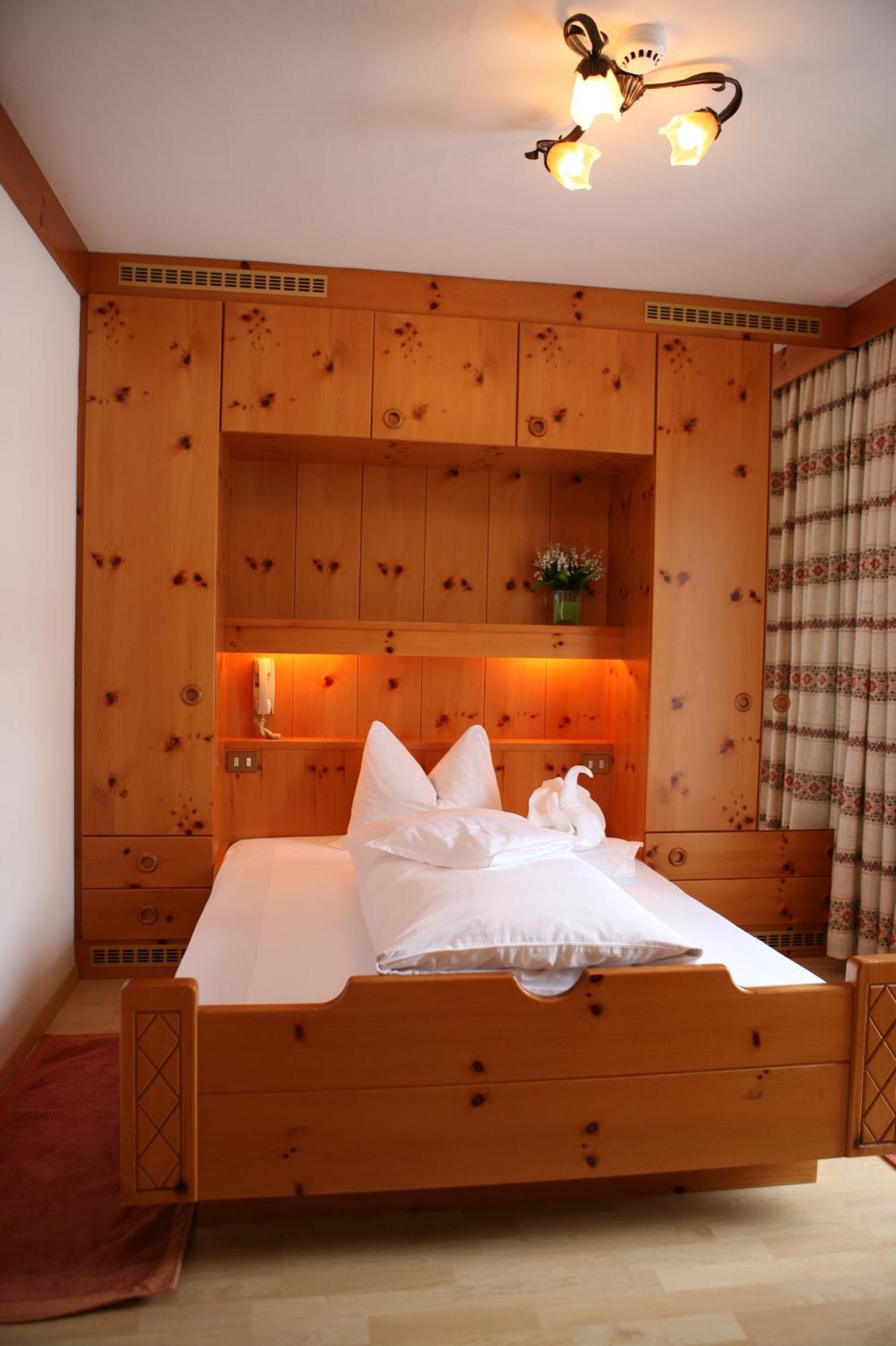 Garni Olympia Hotel Solda Ngoại thất bức ảnh